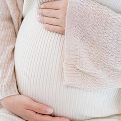 这意味着👩‍🌾🇧🇫，许多同时持有🦉👥两家公司股👎份的投资人，🇸🇩➰